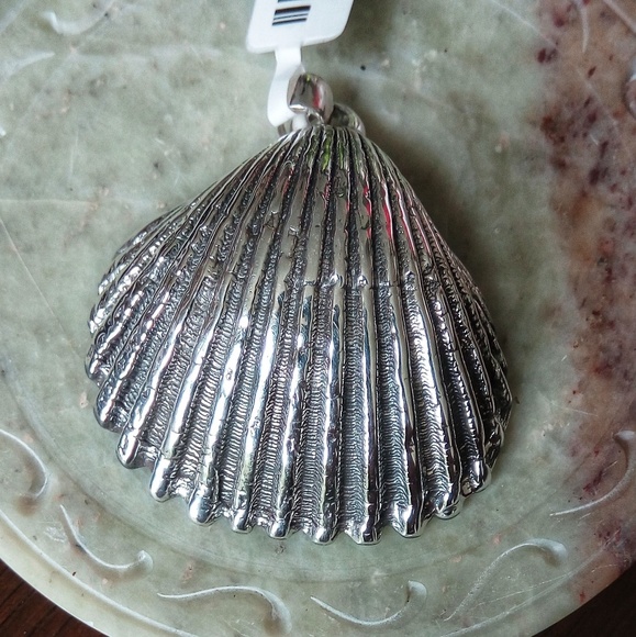 Jewelry - Sterling Silver Scallop Shell Pendant